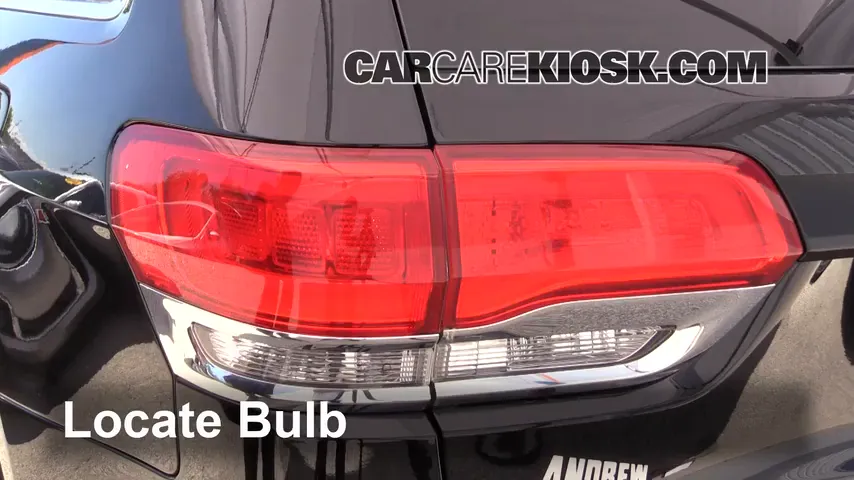 2017 Jeep Grand Cherokee Laredo 3.6L V6 FlexFuel Éclairage Feu stop (remplacer ampoule)